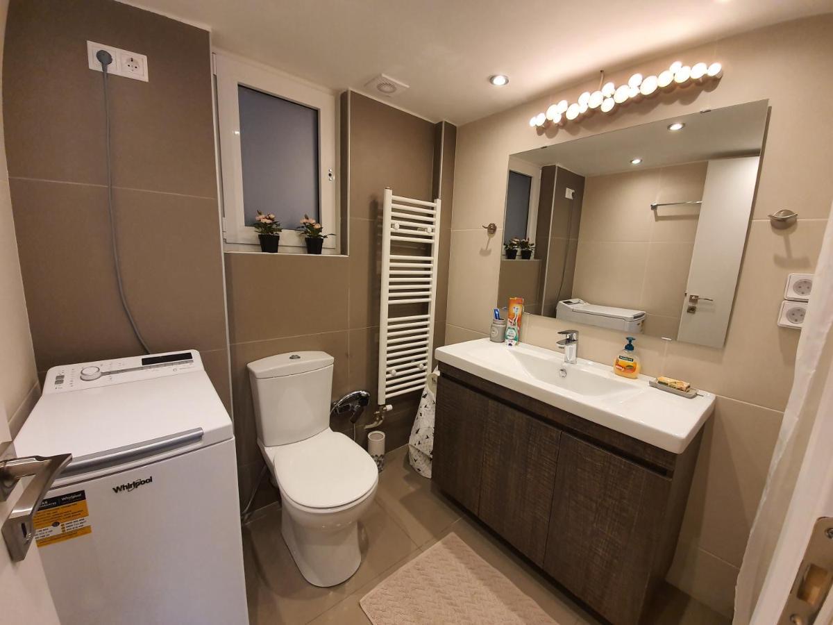 アテネLukas-2 B/R Luxurious Flat With Verandaアパートメント エクステリア 写真