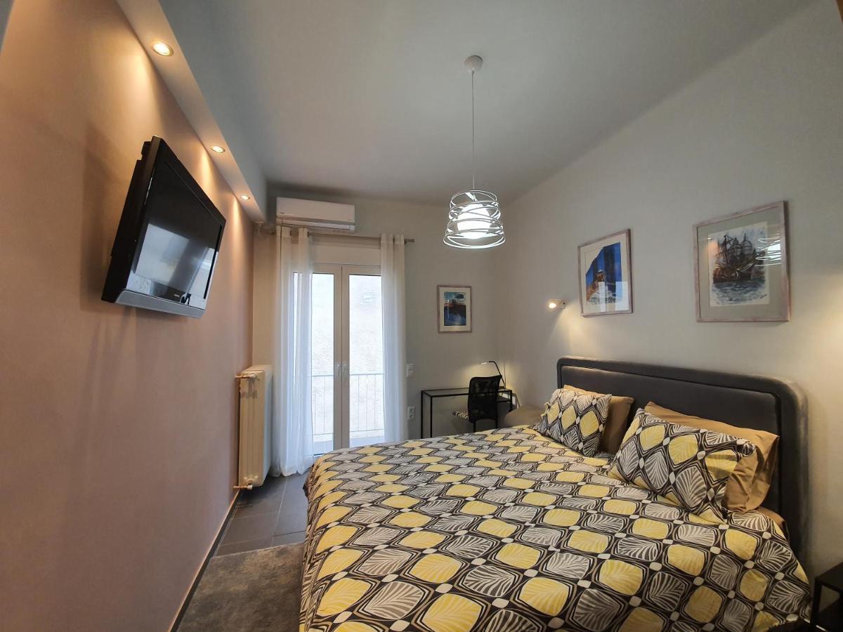 アテネLukas-2 B/R Luxurious Flat With Verandaアパートメント エクステリア 写真